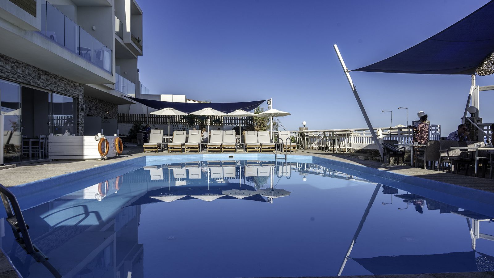 Hotel Almare Beach